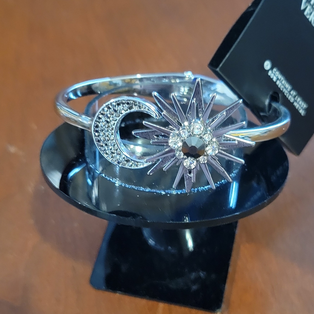 NWT Vera Wang Silver Celestial Bracelet